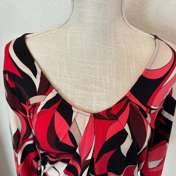 NEW YORK & COMPANY Fitted Stretchy Top - L - Picture 3 of 8